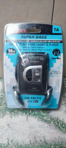 Walkman Lacrado - Toca fitas portátil com rádio AM/FM da marca Aiwa,