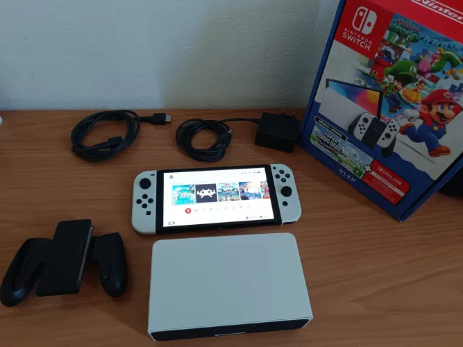 NINTENDO SWITCH OLED DESBLOQUEADO 