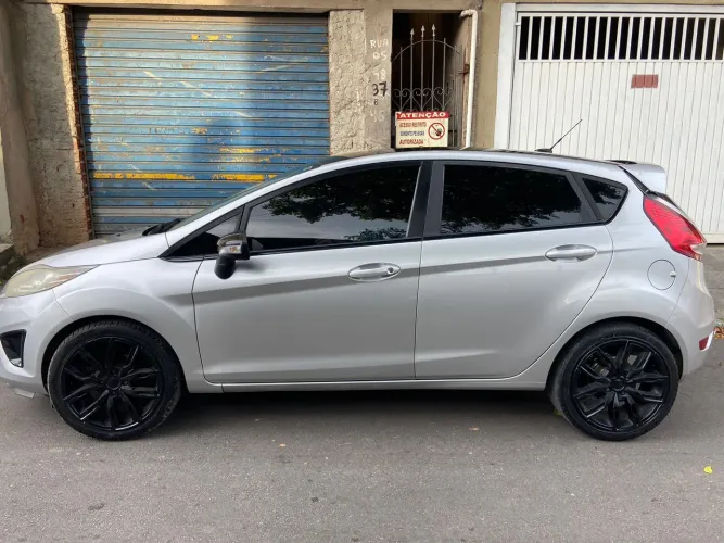 Ford Fiesta SE 1.6 16V Flex 5P 2013