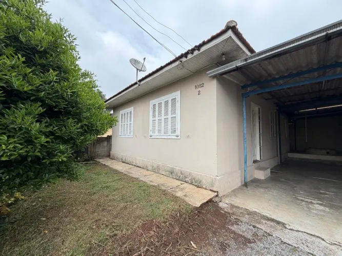 CASA PARA LOCAÇÃO NO BAIRRO BOQUEIRÃO!