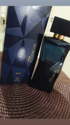 Perfume feminino essencial