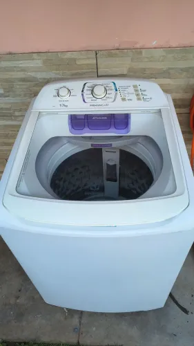 Lava roupas Eletrolux 17 kl funcionando perfeitamente entrego mediante taxa do frete 