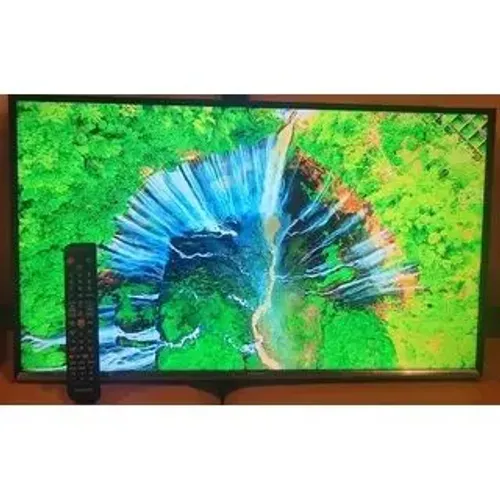 Vendo ou troco por Celular Smart TV de 40 polegadas com resolução Full HD.