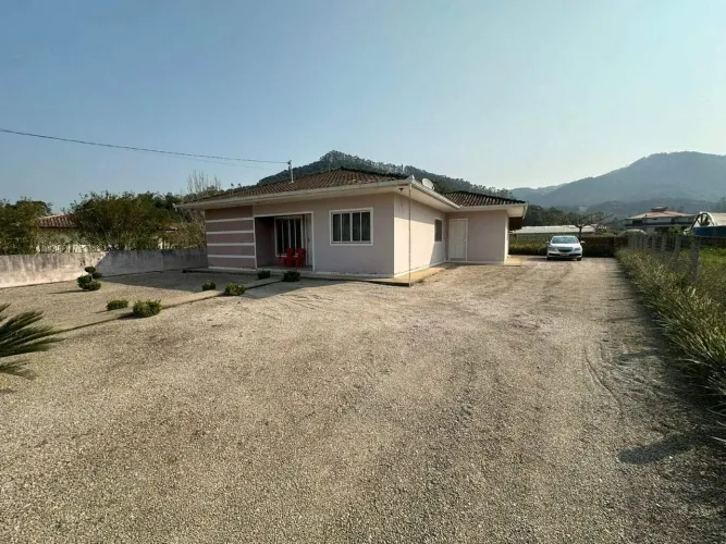Casa à venda em área rural em Antônio Carlos/SC