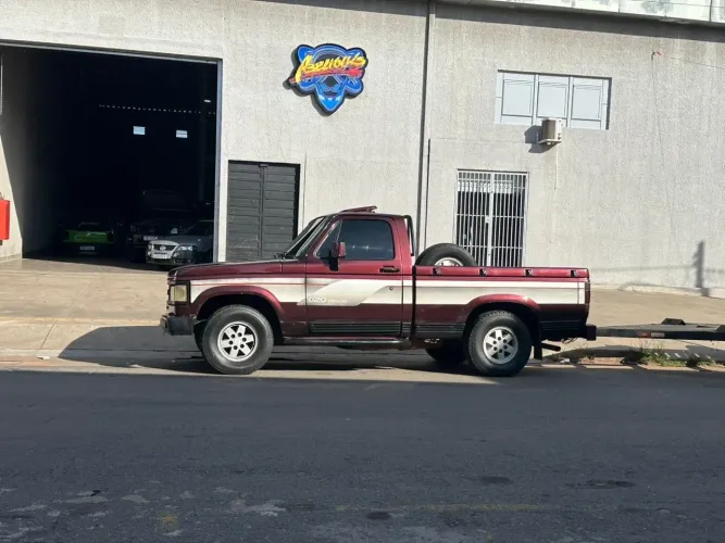 Chevrolet D-20 S / Luxe 3.9/4.0 Diesel 1996