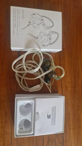 Fone de ouvido kz zs10 pro, com microfone para retorno de palco.