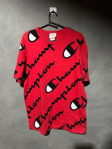 Camiseta Champion All over logo M - ORIGINAL