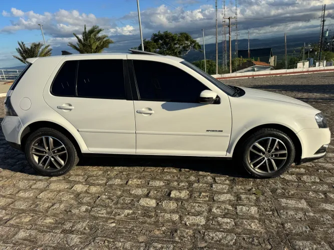 Volkswagen Golf Sportline 1.6 MI Total Flex 8V 4P 2014