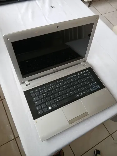 Notebook Ultra Lite X 2021 ? AMD E-350 + SSD 128GB e 4GB de RAM
