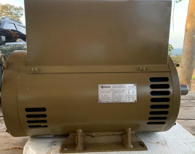 Gerador de energia monofásico 12,5 CV 220/440