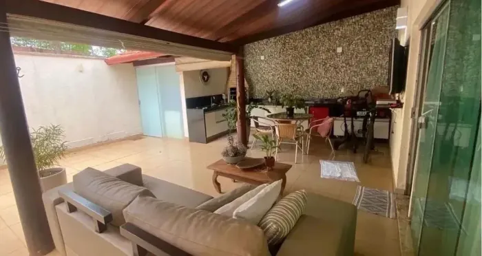 Excelente sobrado 3 quartos no condomínio Prive dos Girassois
