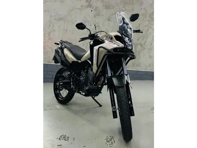 Honda Xre 300 sahara adventure 2026