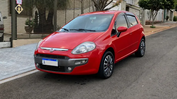 Fiat Punto Essence 1.6 Flex 16V 5P 2015