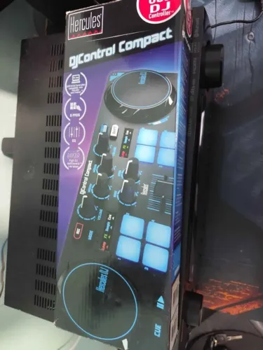 Controladora DJ Hercules Compacta - DJ Compact