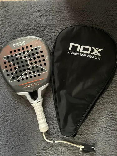 ? Raquete de Pádel Nox LA10 Future ?