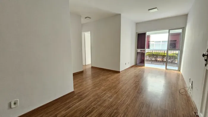 Apartamento com 2 dormitórios para alugar, 58 m² por R$ 2.002/mês - Prata - Teresópolis/RJ