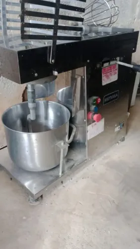 Batedeira de bolo industrial