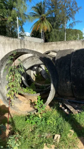 7 Manilhas de concreto por 200,00