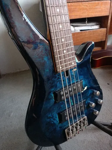Baixo Yamaha troco em violão e volta