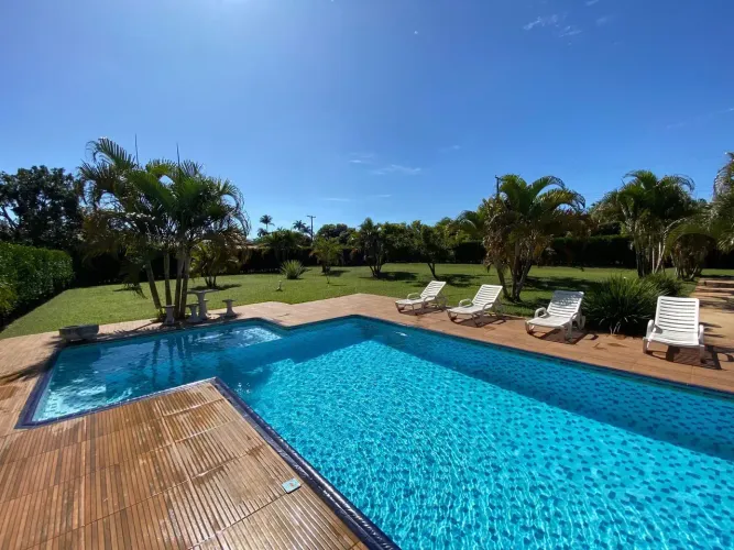 Chácara à venda - 300m² - 3 quartos - 2 banheiros - lavabo - Recanto Arizina.