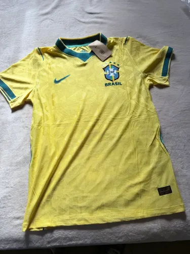 Camisa Nike Brasil Oficial 2026 Amarela Original com Etiqueta (Modelo de Jogador)