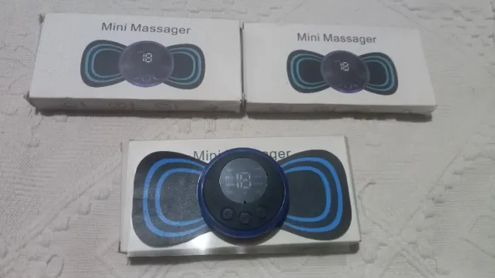 Mini massageador digital