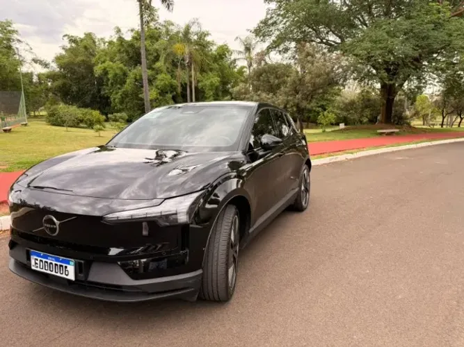 Volvo EX30 E60 Ultra (elétrico) 2024