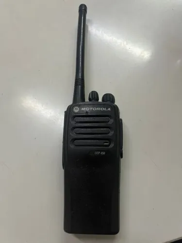 Radio comunicador motorola DEP 450