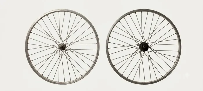 Aro 24 Delantero y Trasero Completos de Bicicleta<br>