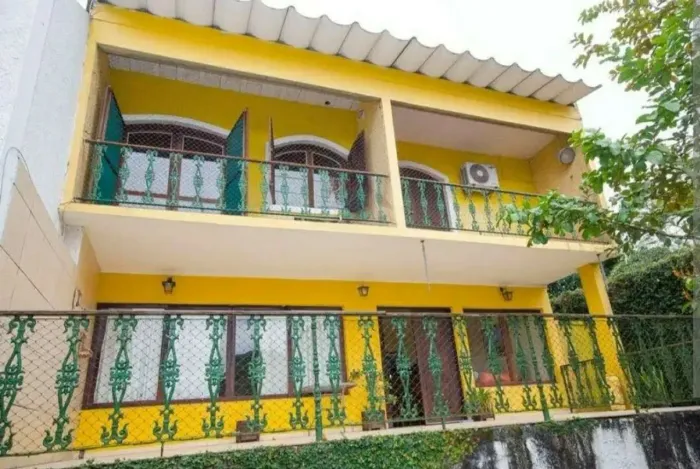 Casa com piscina 