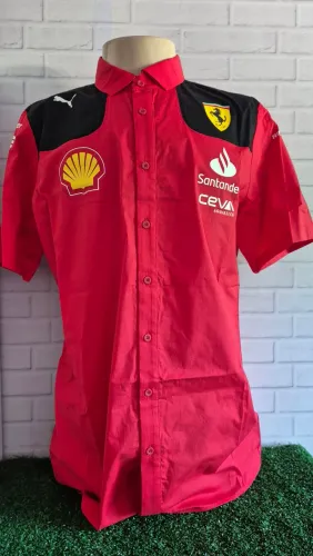 Camisa Scuderia Ferrari Puma Tamanho G nova na etiqueta F1