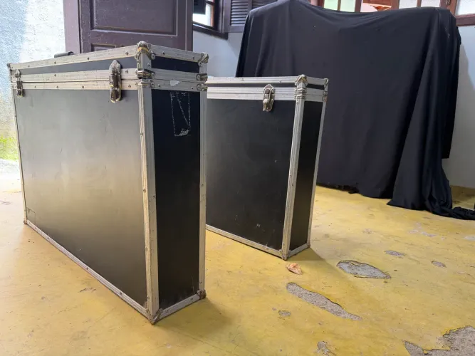 2 cases para tv de 32 polegadas