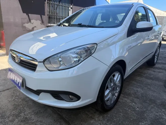 Fiat Grand Siena Essen. Italia Dual. 1.6 Flex 2013