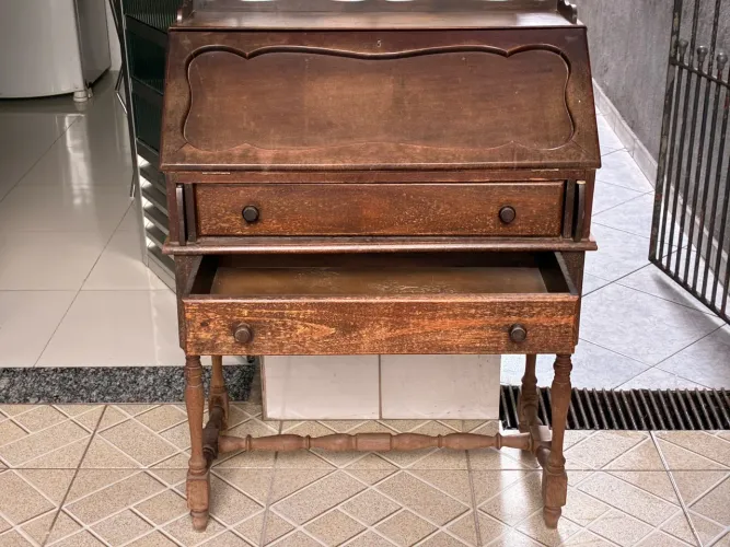 2 Escrivaninhas em Madeira - Estilo Colonial / Vintage