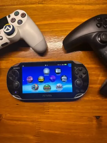 PS Vita OLED Desbloqueado Enso | Cartão Sony | Pronto para Jogar