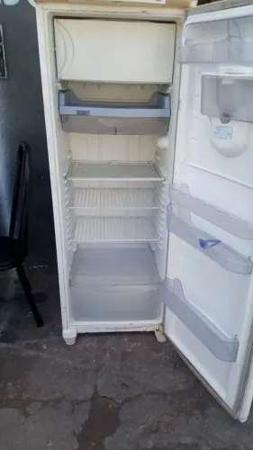 Geladeira consul 360 L