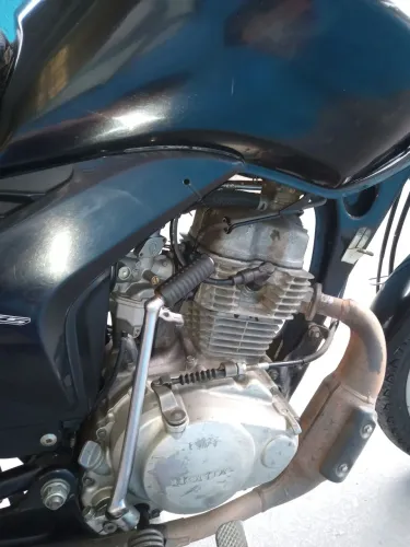 Vende -se fan 125 da Honda