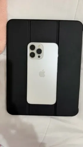 Vendo iPhone 13 Pro Max 256 gb branco