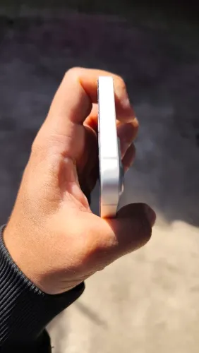 Iphone 13. Troco por xiaomi ou Samsung linha S.