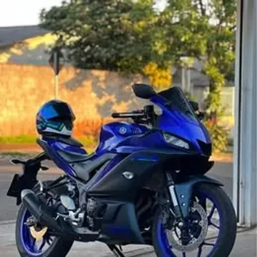 Yamaha R3