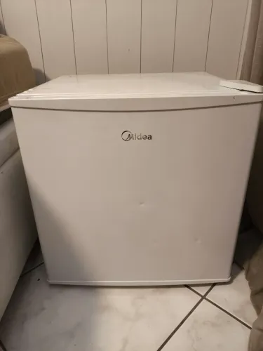 Frigobar 45 litros 220v