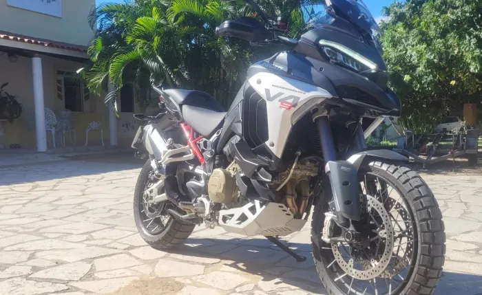Moto Ducati  Novíssima 