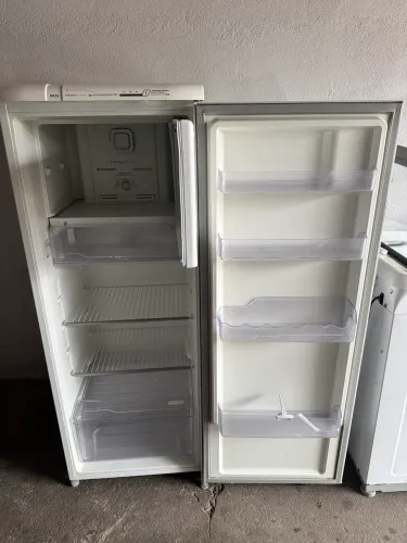 Venda geladeira frost free 220v