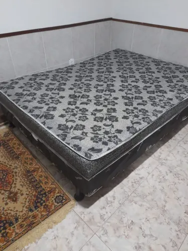 Cama box casal seminova