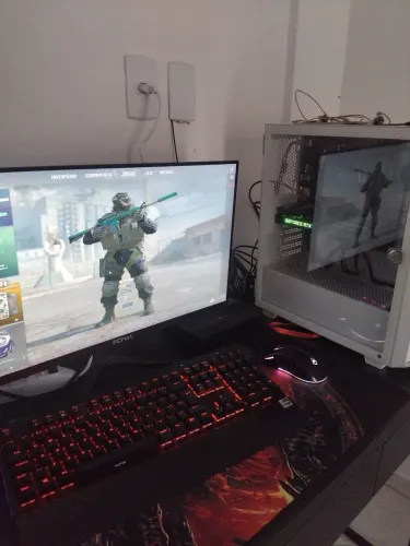PCzin com placa de video integrada
