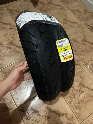 Vendo pneu diablo Rosso 2 novinho 