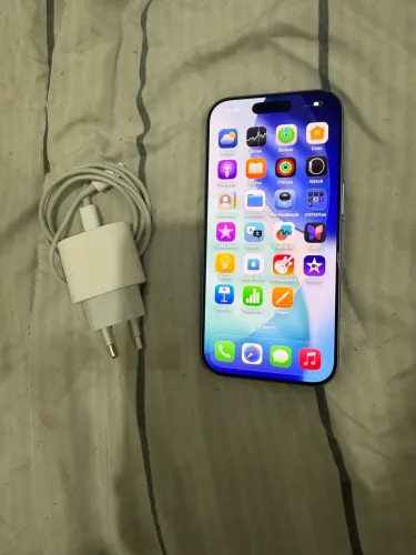 iPhone 17 novinho pra vender 4700