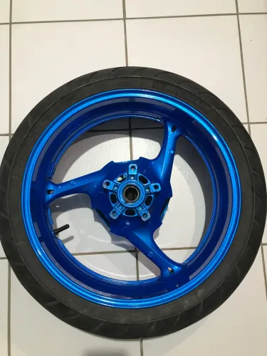 Roda traseira suzuki srad 750 201