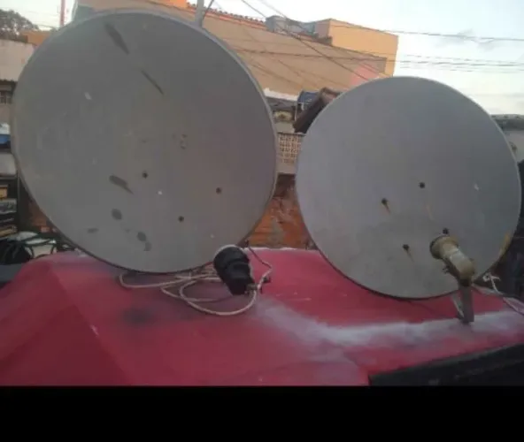ANTENAS (2) PARABÓLICAS