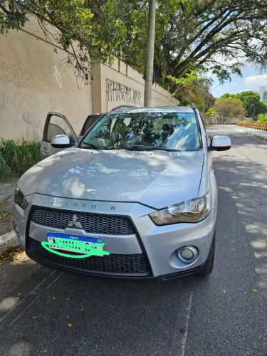 Mitsubishi Outlander 2.4 16V 170cv Aut. 2011
